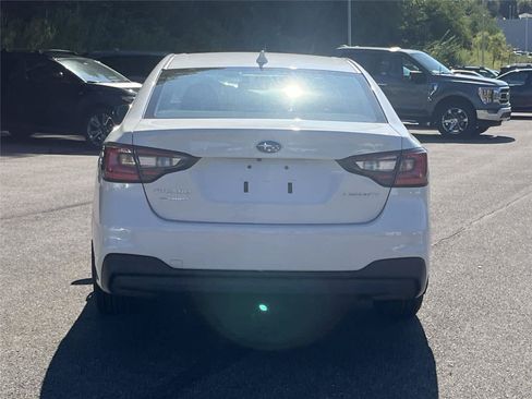 Used 2025 Subaru Legacy Premium AWD/4WD image 4