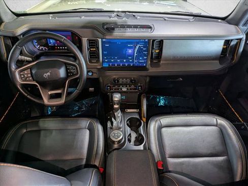 Used 2024 Ford Bronco Badlands AWD/4WD image 17