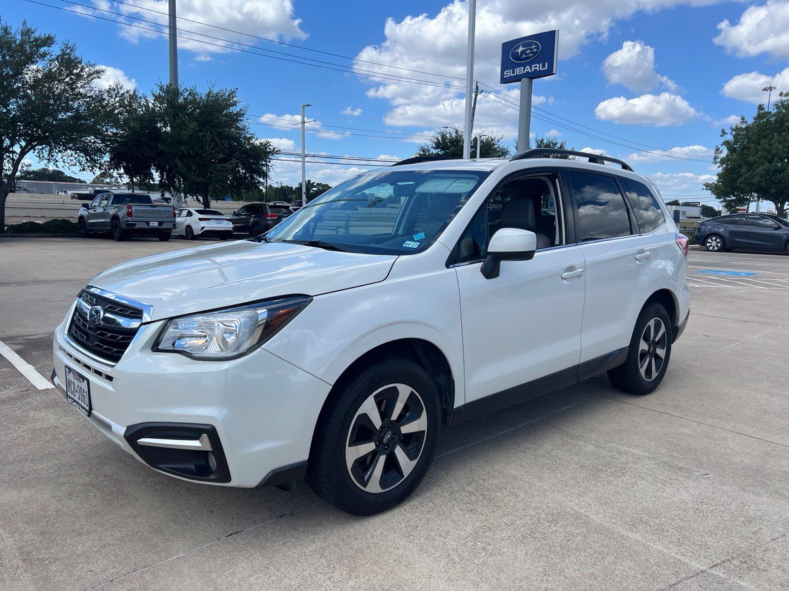 Used 2018 Subaru Forester 2.5i Limited AWD/4WD image 2