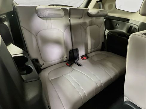 Used 2023 Honda Pilot Touring image 27