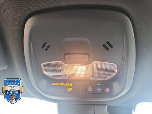Used 2026 Buick Envista Avenir FWD image 31