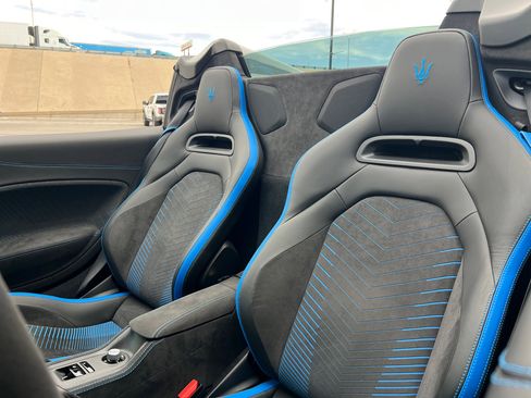 Used 2023 Maserati MC20 Spyder image 33