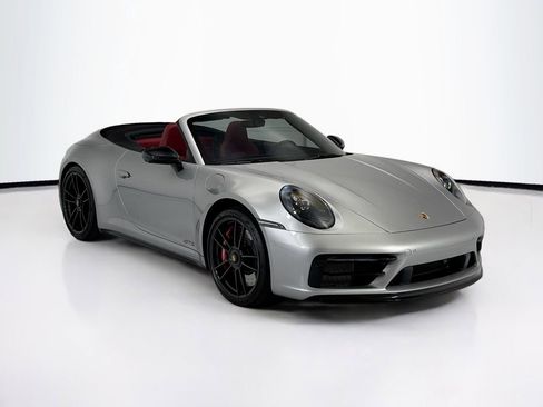Used 2022 Porsche 911 Carrera GTS RWD image 3