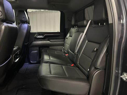 Used 2024 GMC Sierra 3500 Denali w/ Technology Package image 23