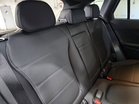 New 2026 Mercedes-Benz GLC 300 4MATIC image 12