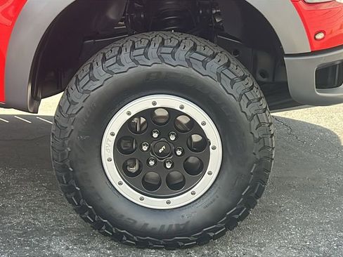 Used 2014 Ford F150 Raptor w/ Equipment Group 801A Luxury image 8