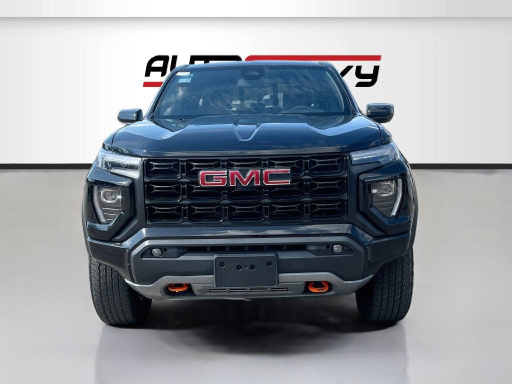 Used 2024 GMC Canyon Elevation w/ Convenience Package RWD image 2