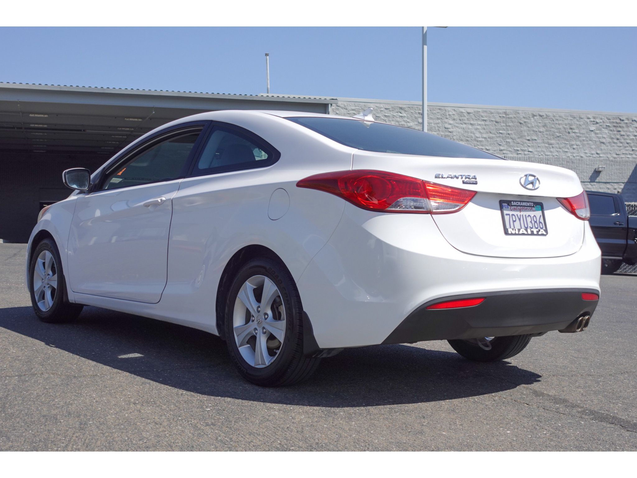 Used 2013 Hyundai Elantra FWD image 5