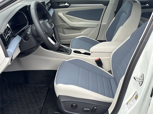 New 2026 Volkswagen Jetta SE image 12