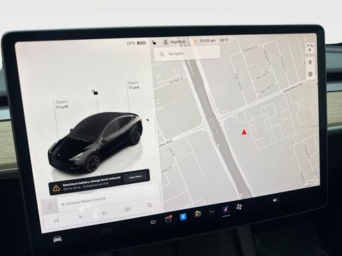Used 2023 Tesla Model Y Long Range AWD/4WD image 63