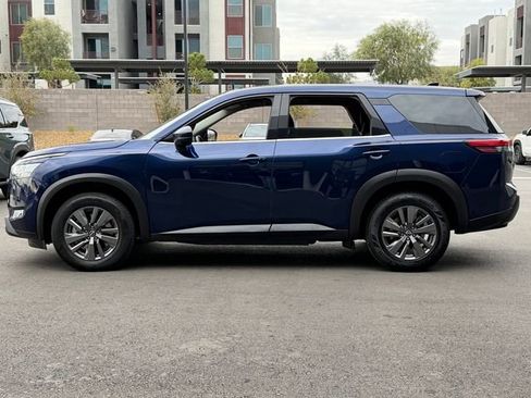 Certified 2022 Nissan Pathfinder S image 2