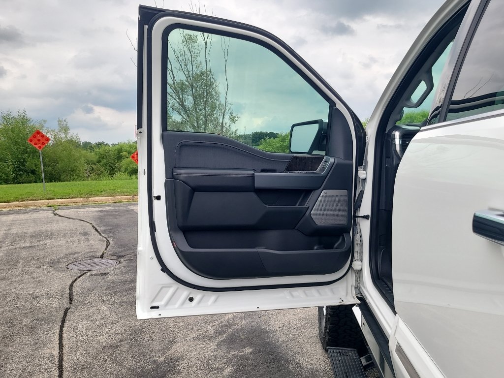 Used 2021 Ford F150 Lariat w/ Equipment Group 502A High AWD/4WD image 10