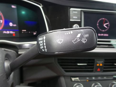 Used 2022 Volkswagen Jetta S FWD image 37