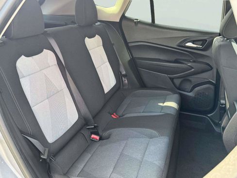 Used 2025 Chevrolet Trax LS w/ Driver Confidence Package FWD image 42