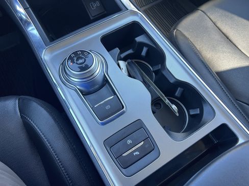 Certified 2022 Ford Edge Titanium w/ Equipment Group 301A image 10