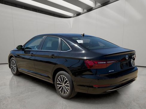 Used 2021 Volkswagen Jetta S image 3