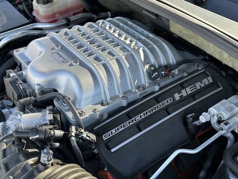 Used 2018 Jeep Grand Cherokee Trackhawk AWD/4WD image 39