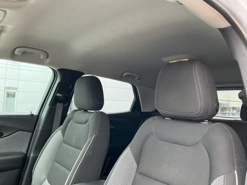 Used 2023 Chevrolet TrailBlazer LT AWD/4WD image 4