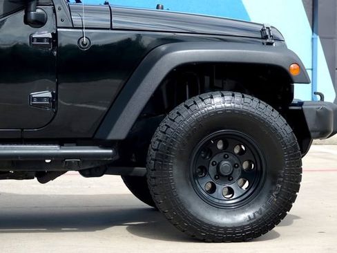 Used 2010 Jeep Wrangler Unlimited Sport image 31