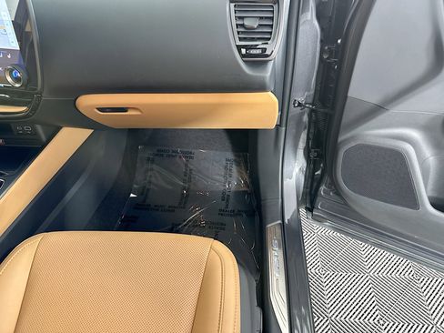 Used 2025 Lexus NX 350h AWD w/ Premium Package image 33