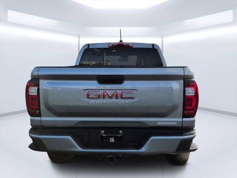 Used 2024 GMC Canyon Elevation RWD image 4