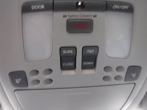 Used 2011 Lexus IS 250 w/ Premium Pkg Value Edition RWD image 40