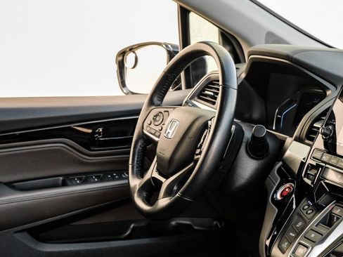 Used 2020 Honda Odyssey Elite image 12