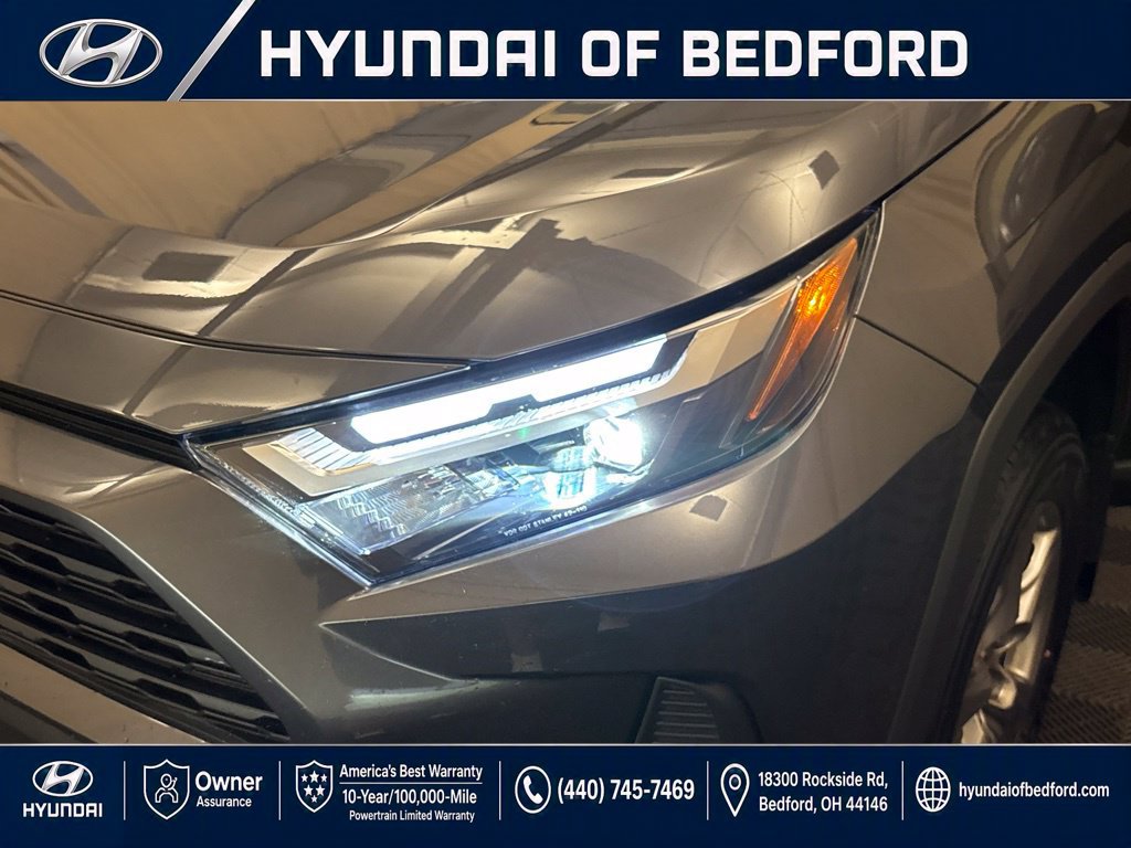 Used 2025 Toyota RAV4 LE AWD/4WD image 11