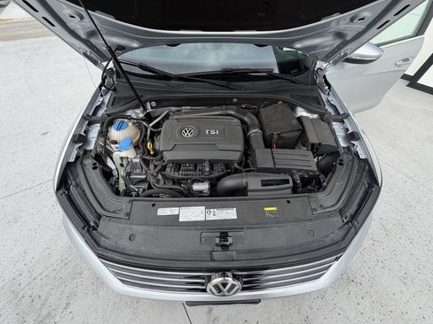 Used 2017 Volkswagen Passat 1.8T SE FWD image 19