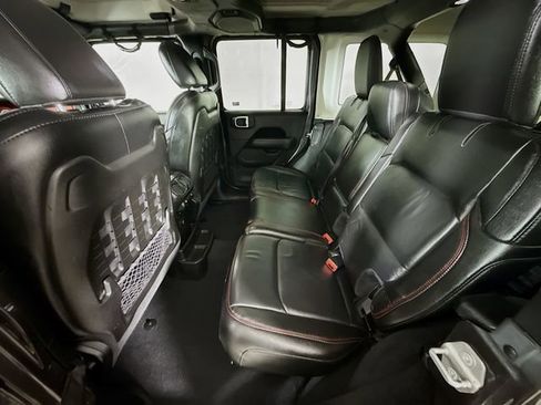 Used 2018 Jeep Wrangler Unlimited Rubicon image 22