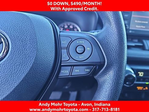 Used 2022 Toyota RAV4 XLE AWD/4WD image 17