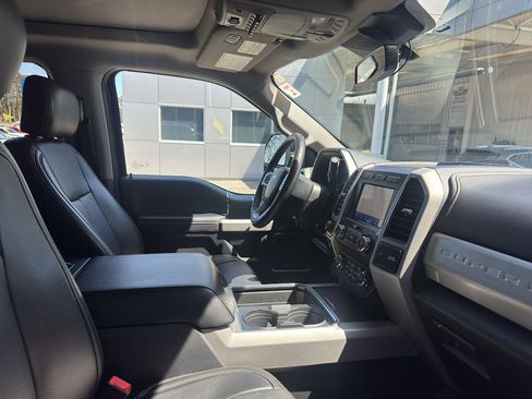 Used 2021 Ford F250 Lariat image 19