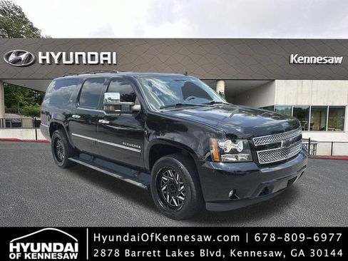 Used 2011 Chevrolet Suburban LTZ RWD image 1