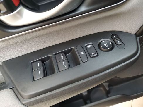 Used 2018 Honda CR-V EX image 17