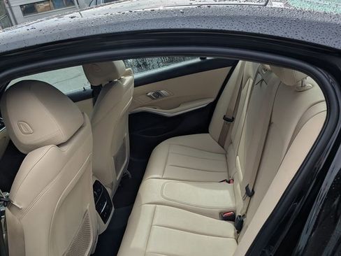 Used 2020 BMW 330i xDrive Sedan w/ Convenience Package AWD/4WD image 15