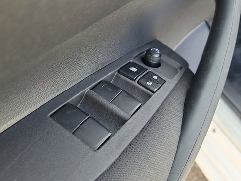 Used 2024 Toyota Corolla LE image 20