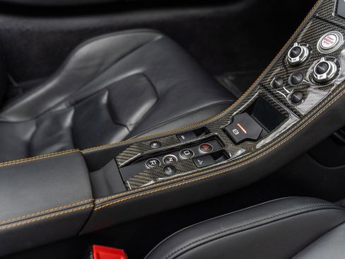 Used 2014 McLaren MP4-12C Spider RWD image 47