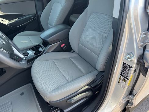 Used 2017 Hyundai Santa Fe Sport AWD/4WD image 6