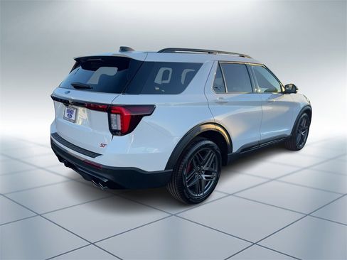 New 2026 Ford Explorer ST w/ Sun And Sound Package image 3