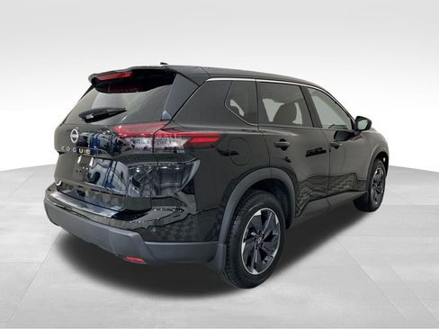 Used 2025 Nissan Rogue SV FWD image 5