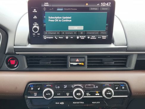 Used 2025 Honda Pilot Elite image 15