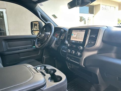 Used 2025 RAM 3500 Tradesman w/ Chrome Appearance Group image 20