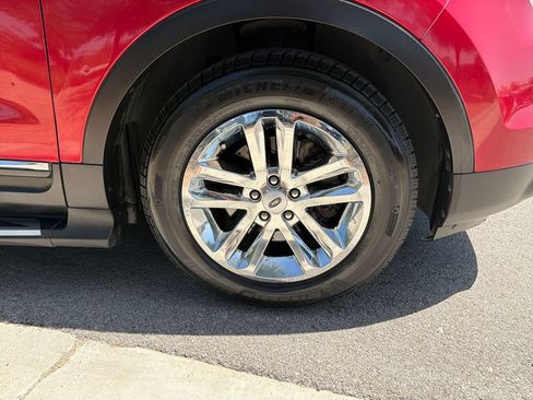 Used 2012 Ford Explorer XLT FWD image 16