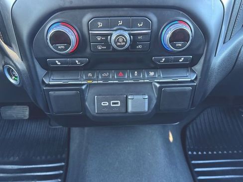 Used 2022 Chevrolet Silverado 1500 LT image 17