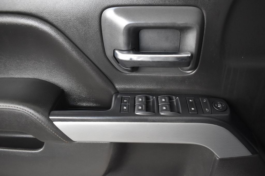 Used 2018 Chevrolet Silverado 1500 LT w/ Texas Edition AWD/4WD image 20