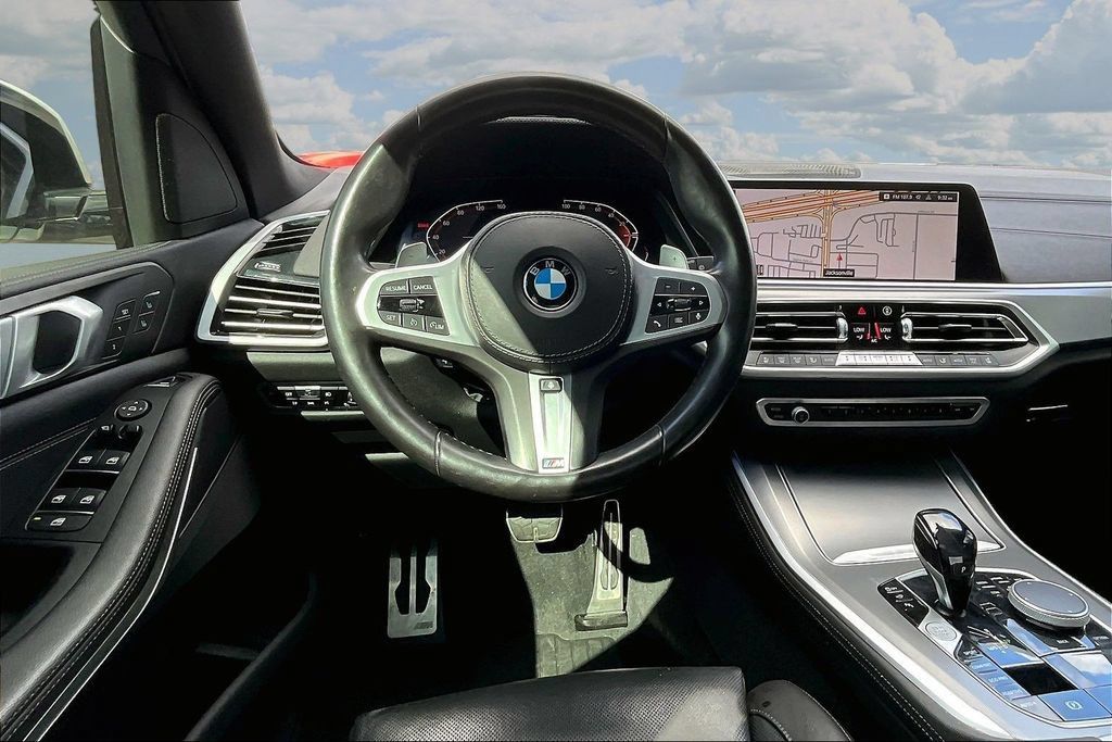 Used 2021 BMW X5 sDrive40i w/ M Sport Package RWD image 8