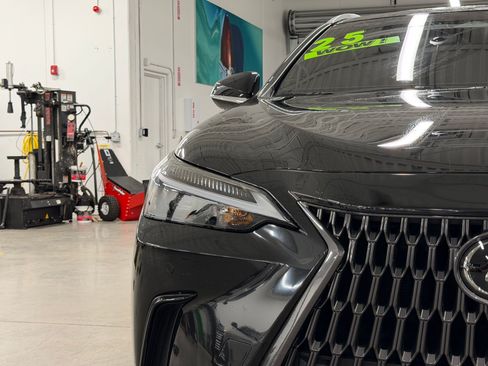 Used 2025 Lexus NX 250 FWD w/ Accessory Package (K3) image 11