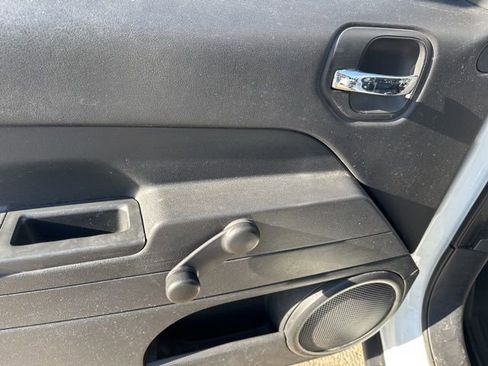 Used 2015 Jeep Patriot Sport image 16