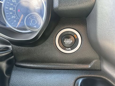 Used 2022 RAM 1500 Big Horn image 22