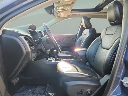 Certified 2019 Jeep Cherokee Limited image 12